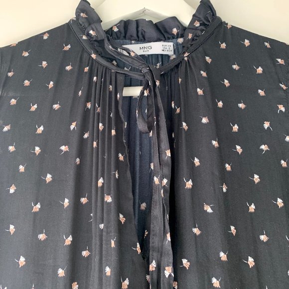 MNG Suit Sleeveless Neck-Tie Blouse - Picture 4 of 9